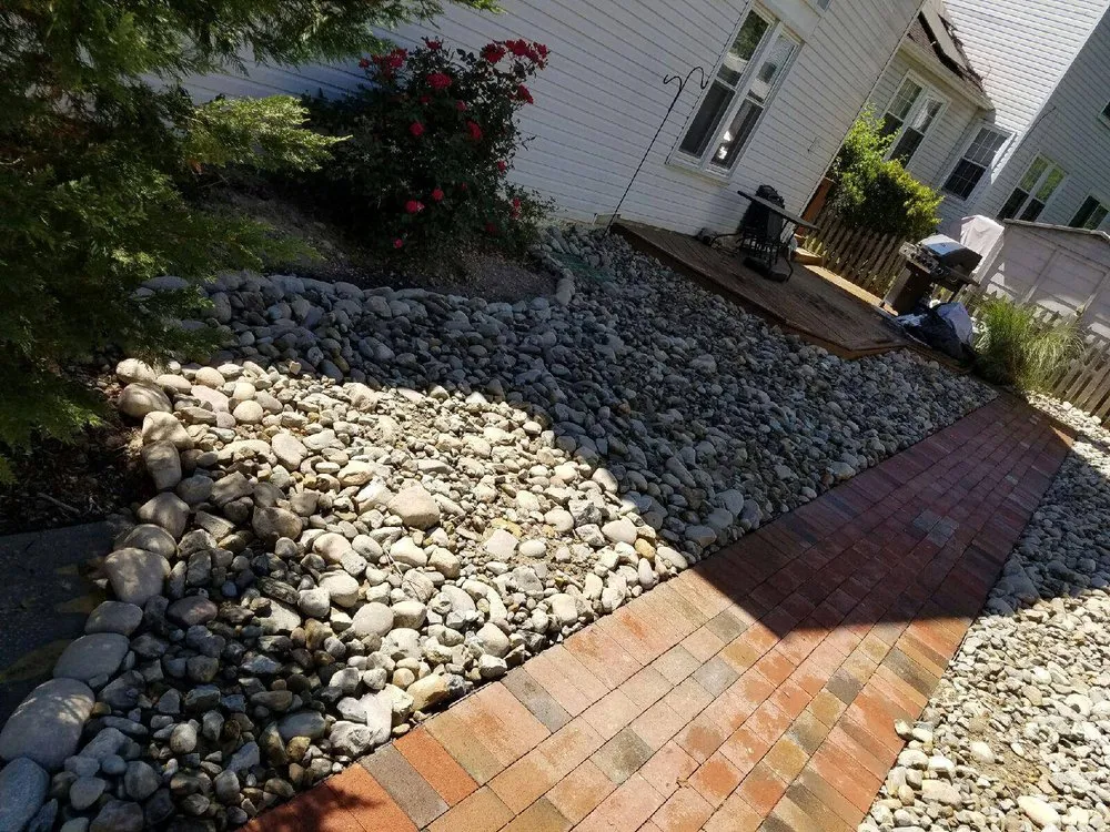 Reliable yard cleanup service for beautiful yards in Lanham, MD by Artistic Landscaping