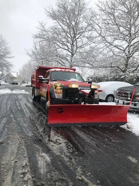 Trusted yard maintenance in Lanham, MD by Artistic Landscaping