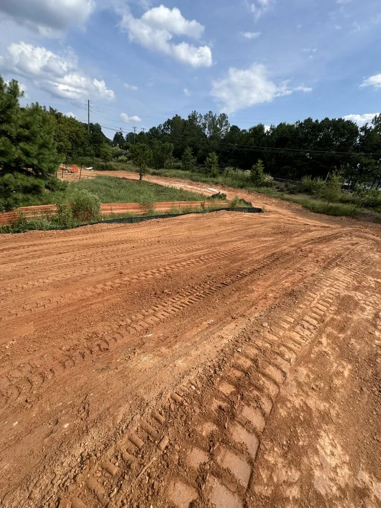 Affordable lawn care service experts serving Cumming, GA - Artistic Outdoors