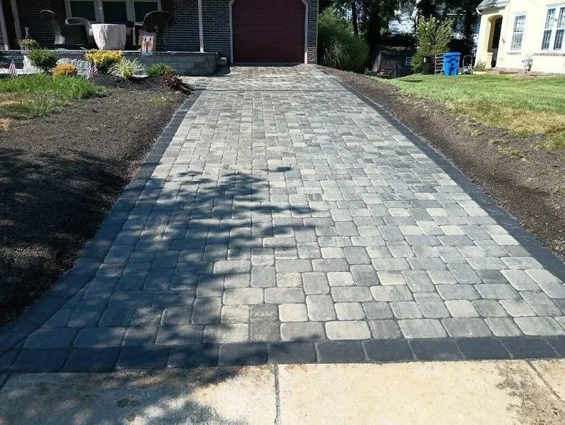 Expert lawn care service near you in Pennsville, NJ by Artiztic Creations