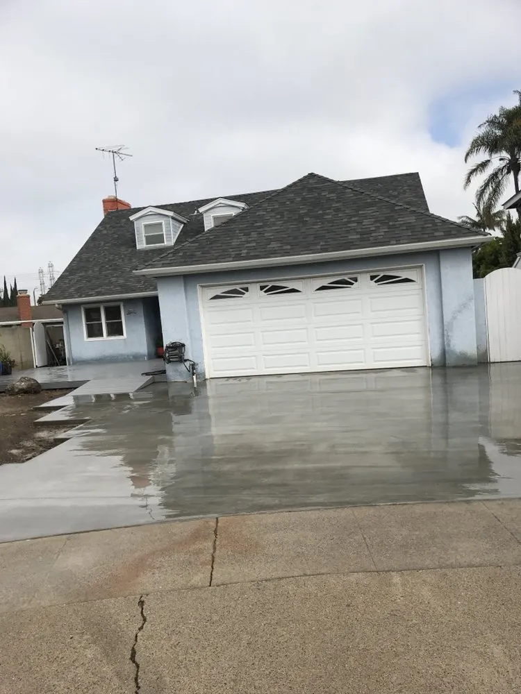 Custom residential landscaping in Long Beach, CA - Artlux Construction & Landscaping