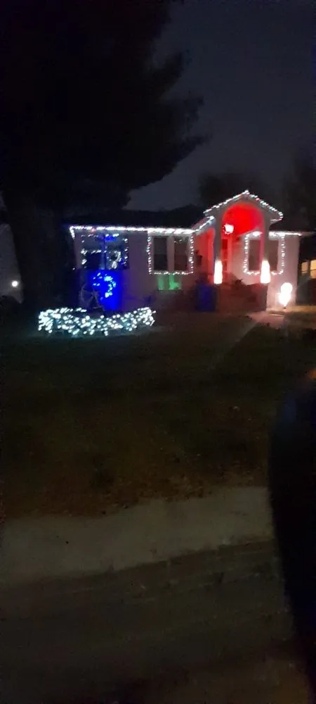 Trusted lawn care service experts serving Independence, MO - Art's Hauling and Handy Services