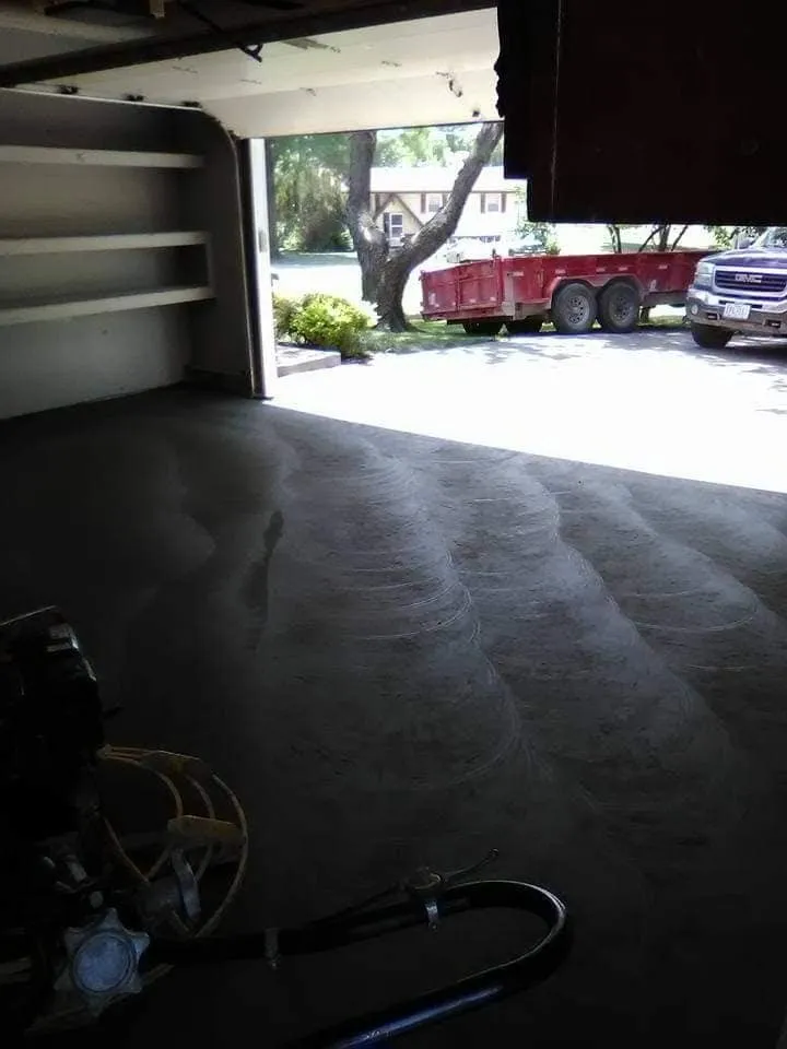 Reliable lawn mowing service experts serving Independence, MO - Art's Hauling and Handy Services