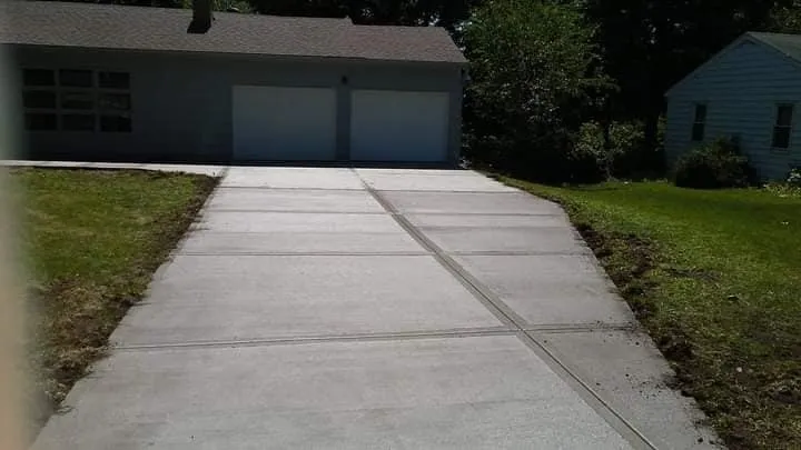 Affordable landscape design with custom design in Independence, MO by Art's Hauling and Handy Services