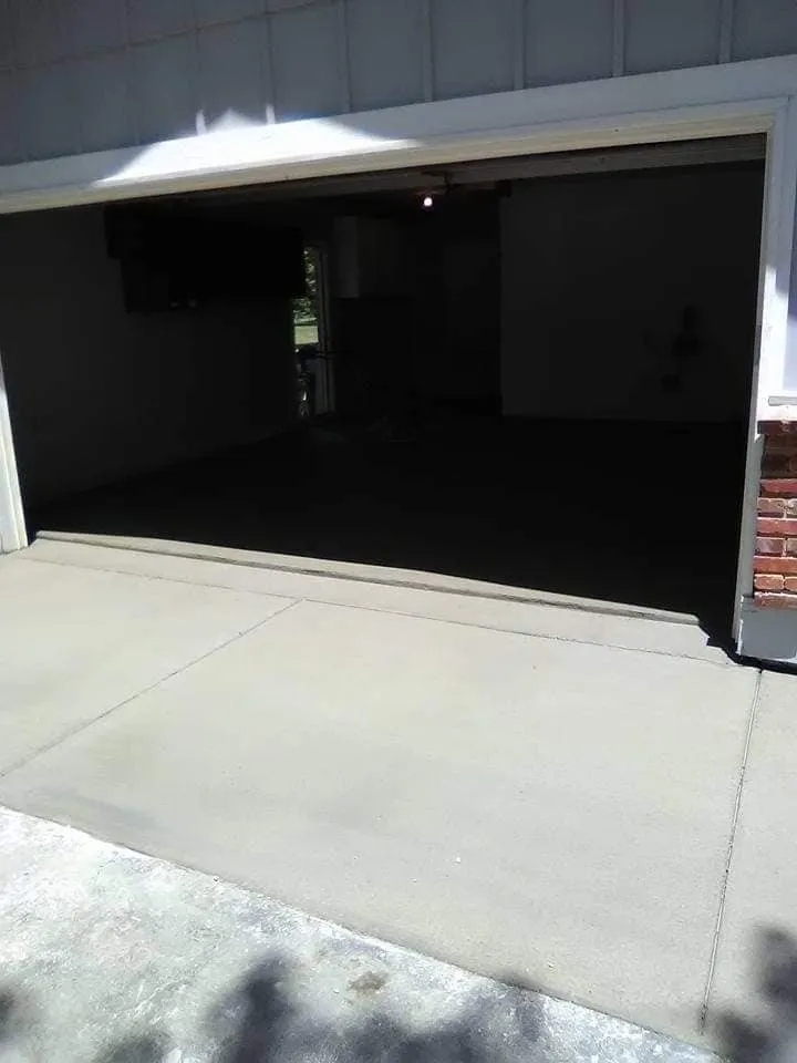 Local lawn mowing service in Independence, MO - Art's Hauling and Handy Services