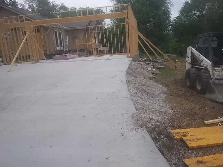 Trusted landscape installation with custom design in Independence, MO by Art's Hauling and Handy Services