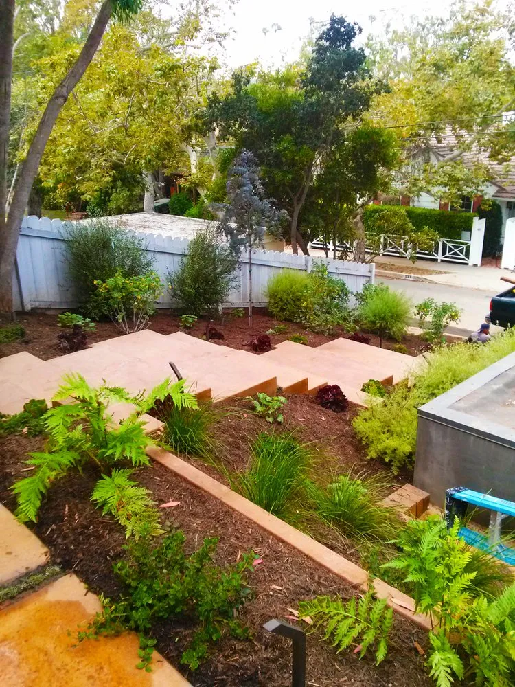 Trusted landscaping services experts serving Los Angeles, CA - Artscape Gardens