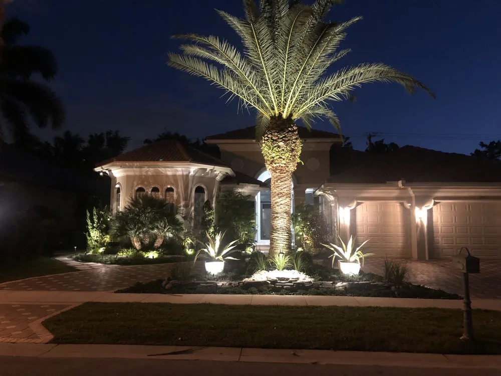 Affordable garden landscaping with custom design in Southwest Ranches, FL by Artscapes by Blue Sky