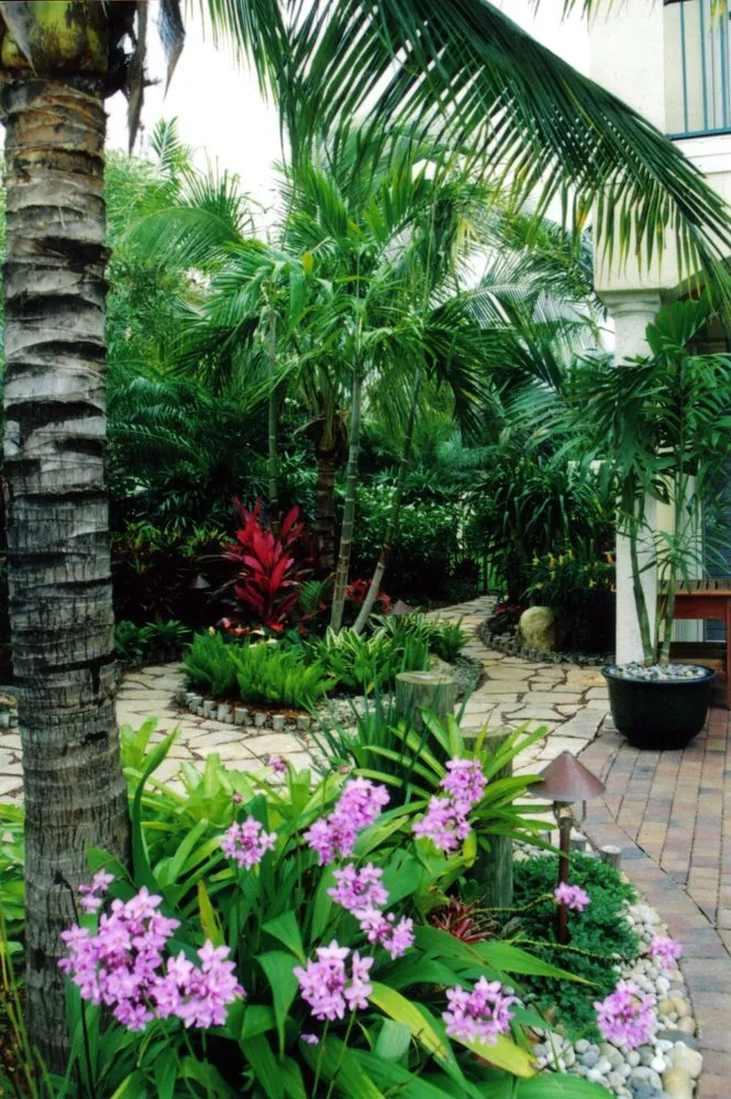 Expert landscape installation experts serving Southwest Ranches, FL - Artscapes by Blue Sky