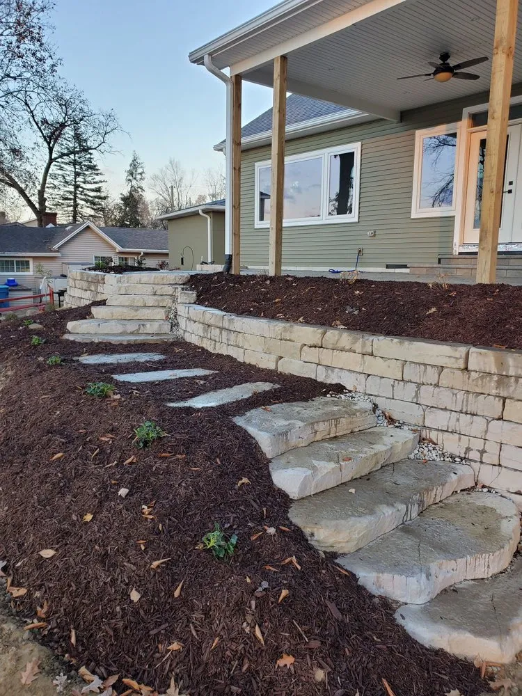 Professional lawn mowing service experts serving South Haven, MI - Artscapes