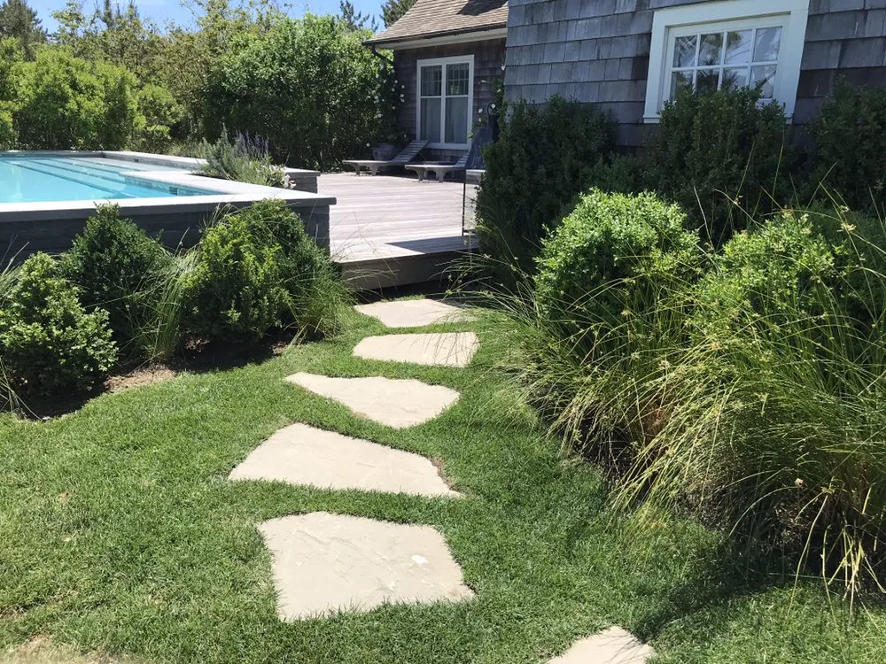 Professional lawn mowing service in Southampton, NY by Arturo Landscaping & Masonry