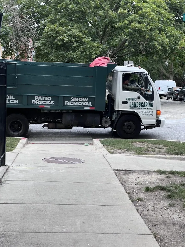 Local residential landscaping experts serving Chicago, IL - Arturo Landscaping Service