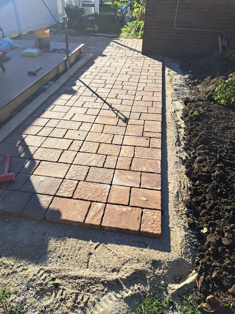 Expert outdoor landscaping experts serving Mount Prospect, IL - Arturo Pulido Landscaping