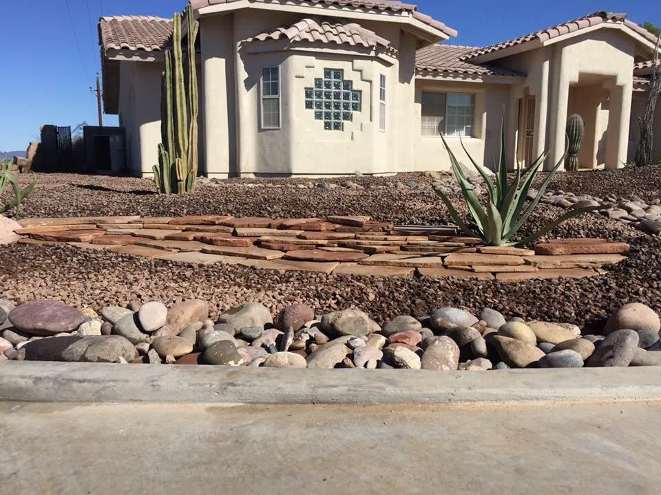 Trusted lawn care service in Yuma, AZ - Arturo's Artistic Landscaping