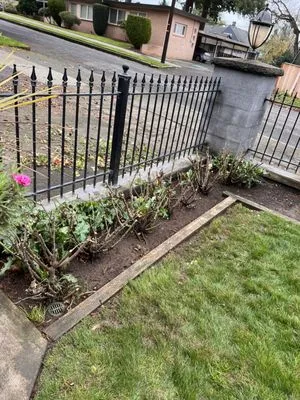 Arturo’s Lawn And Care Logo