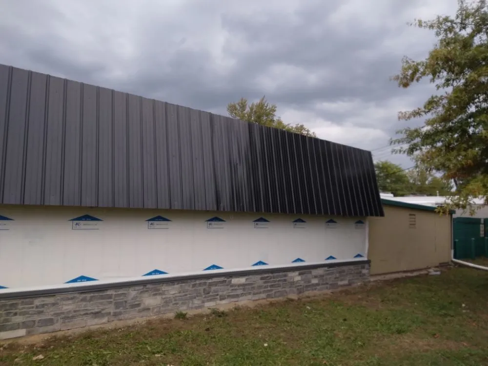 Expert yard maintenance experts serving Redford Charter Township, MI - Artwork at work Construction Services