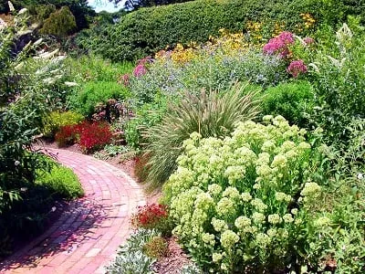 Custom outdoor landscaping experts serving Cary, NC - Artworks Landscaping & Design