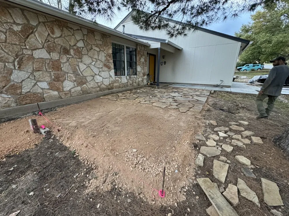 Affordable lawn care service experts serving Manor, TX - Arty's Landscaping