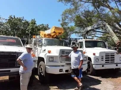 Top-rated lawn care service for homes in Fort Myers, FL by Ary's Tree Service & Lawn Care