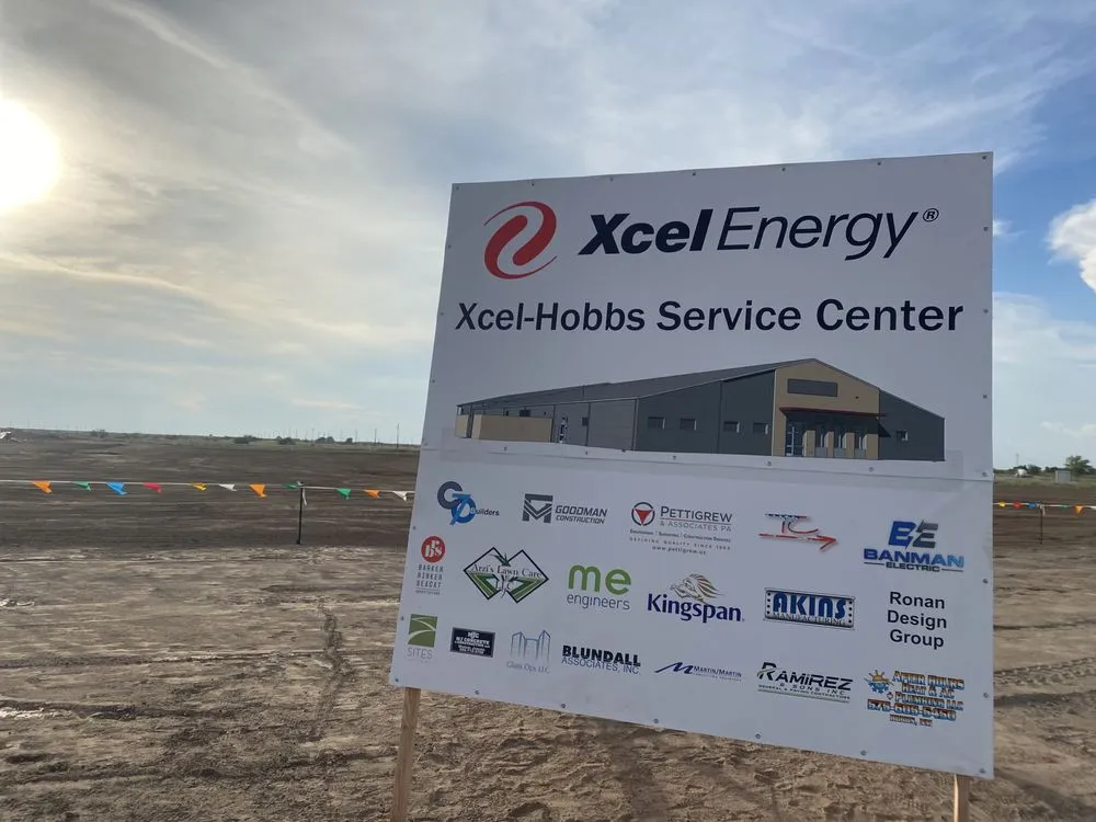 Custom garden landscaping in Hobbs, NM by Arzis Lawn Care