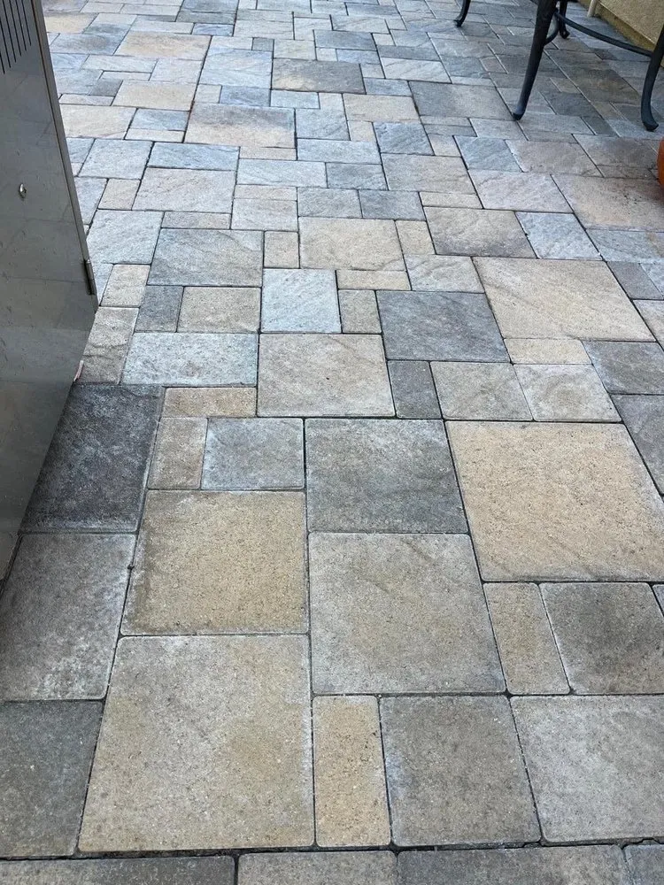 Trusted lawn care service in Hobbs, NM by Arzis Lawn Care