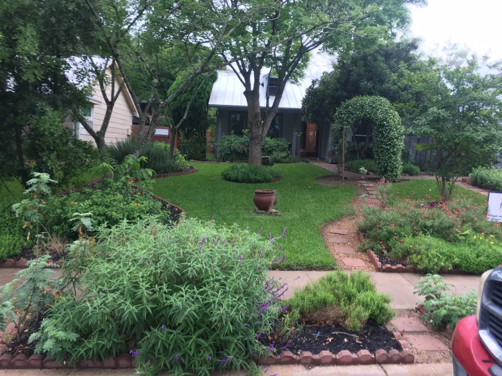 Top-rated landscape installation experts serving Elgin Texas, TX - Ascencio Landscaping