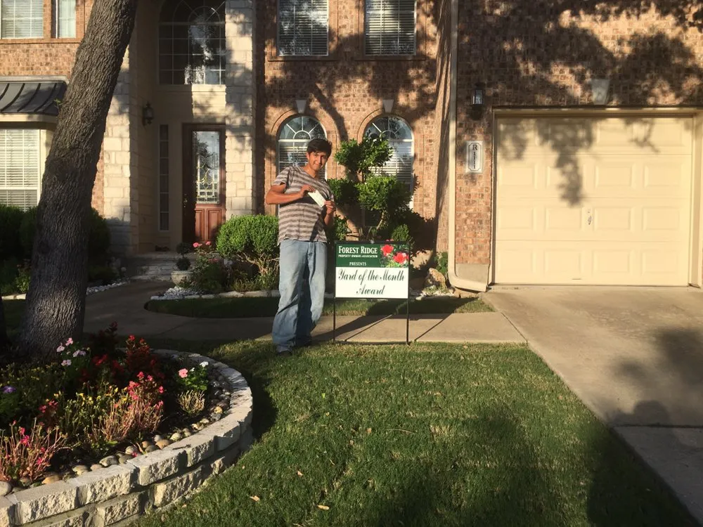 Custom landscaping services in Elgin Texas, TX by Ascencio Landscaping