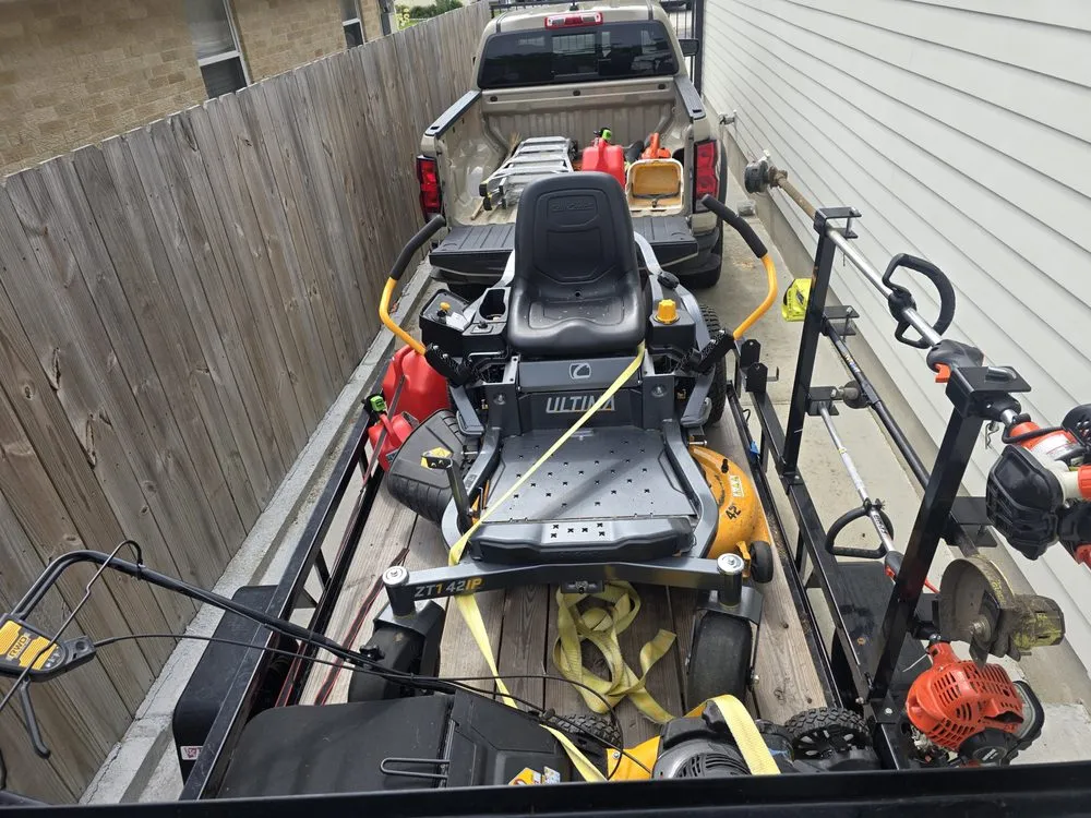 Professional outdoor landscaping for homes in Meraux, LA by Asevedo's pressure washing & lawn care