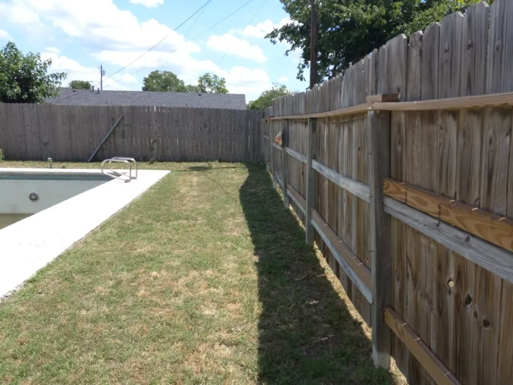 Affordable lawn mowing service experts serving Santa Clarita, CA - Ash Family Landscaping and Cleaning Service