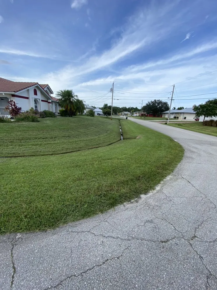 Reliable garden landscaping in Fort Pierce, FL by Ash Landscaping