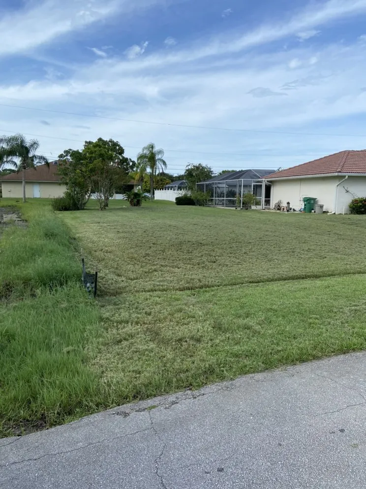 Local residential landscaping experts serving Fort Pierce, FL - Ash Landscaping