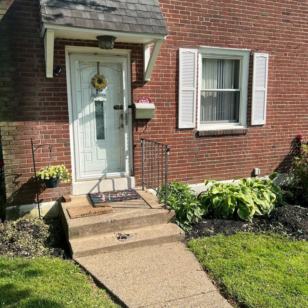 Affordable yard cleanup service experts serving Pennsauken Township, NJ - Ashanti Grows