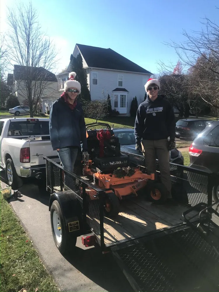 Reliable yard maintenance in Ashburn, VA by Ashburn Landscaping