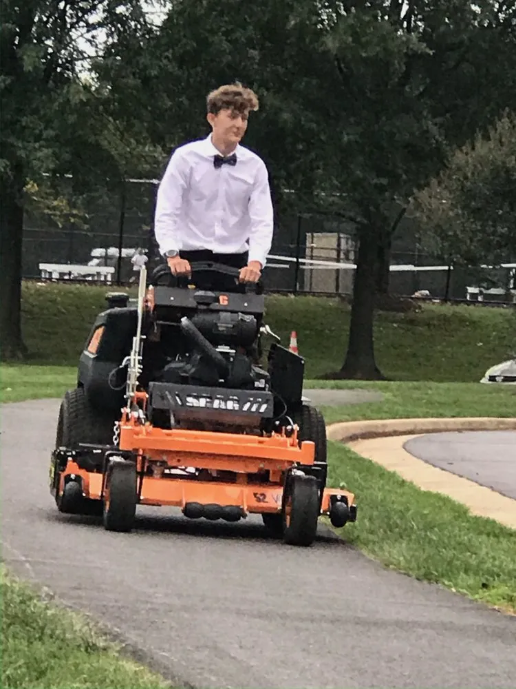 Expert garden landscaping in Ashburn, VA by Ashburn Landscaping