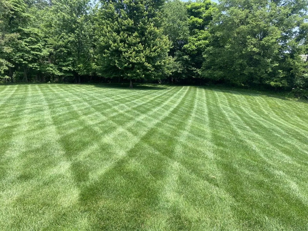 Top-rated residential landscaping in Evansville, IN by Ashby Lawn Care