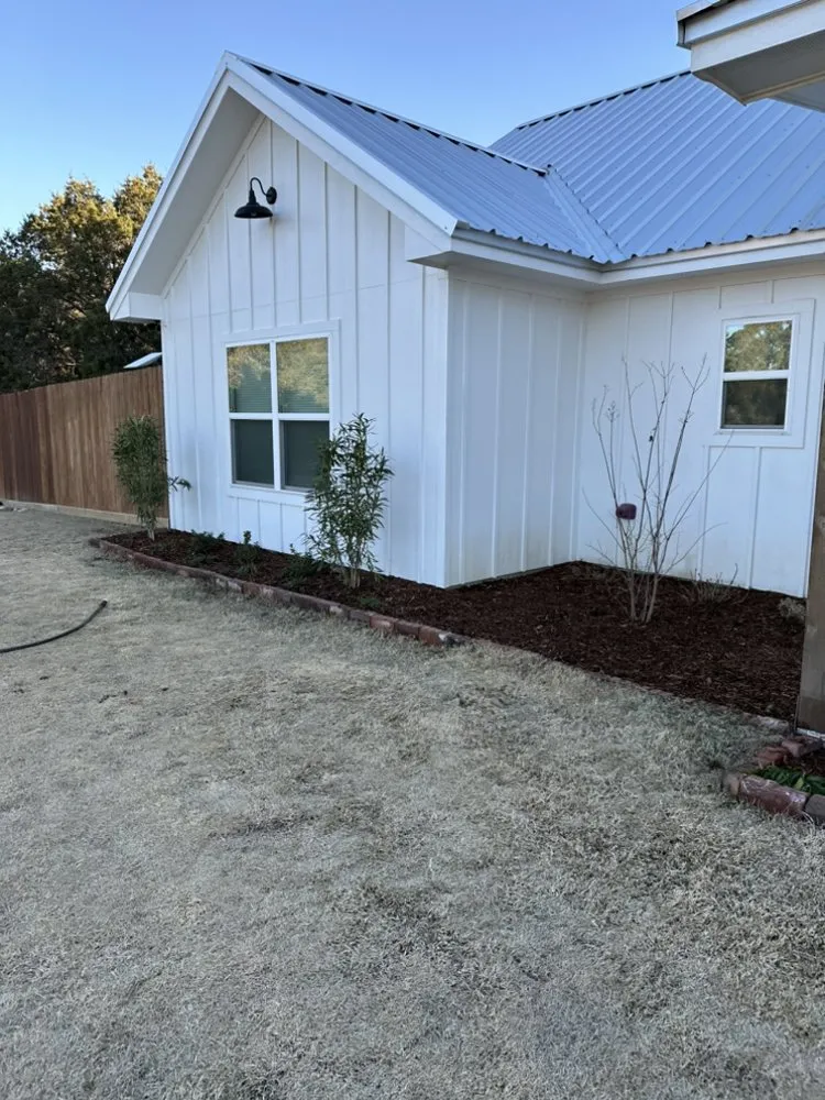 Professional lawn care service experts serving Gatesville, TX - Ashley’s Landscaping & Services