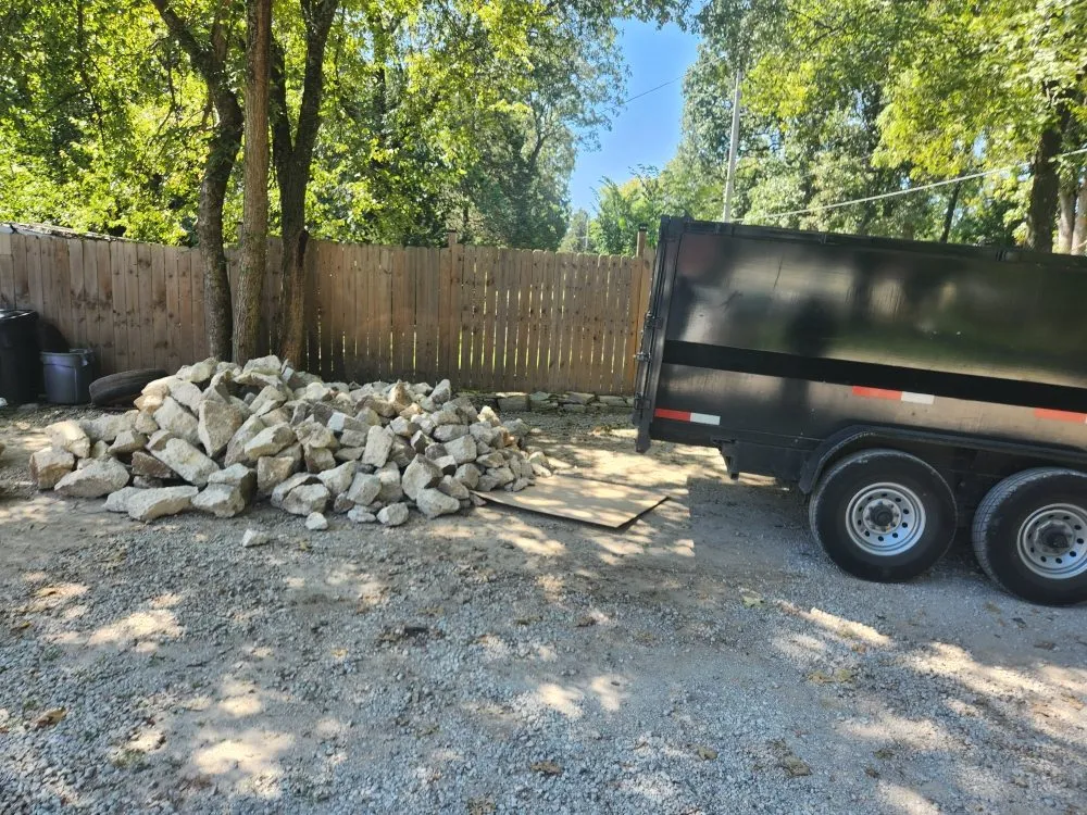 Professional yard maintenance in St Louis, MO - Ashlock Removal Service