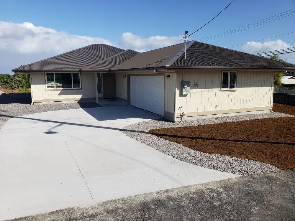 Trusted residential landscaping experts serving Hilo, HI - Ashton's Landscape & Tree Service