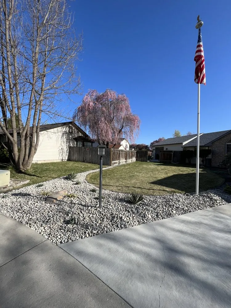 Top-rated yard cleanup service experts serving Caldwell, ID - Ashton’s Lawnscaping