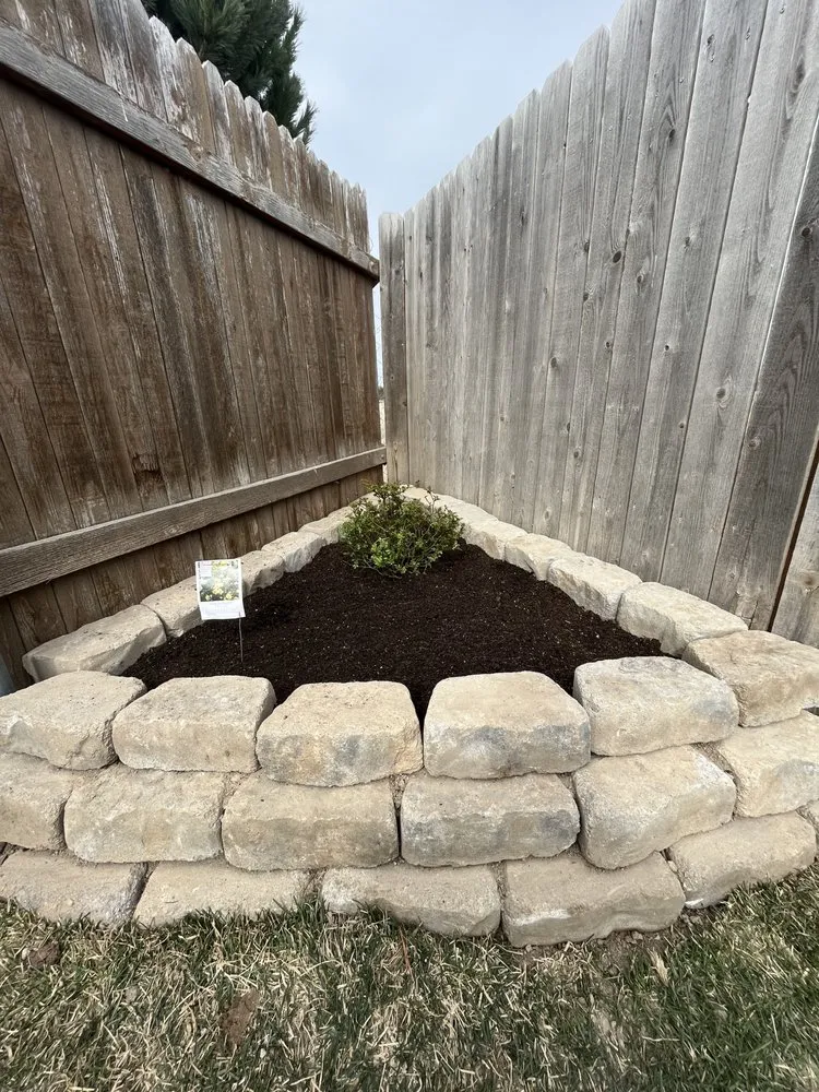 Local outdoor landscaping in Caldwell, ID by Ashton’s Lawnscaping