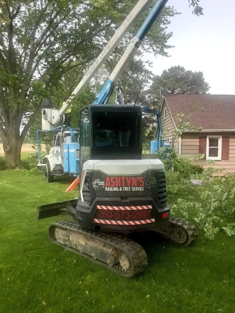 Trusted lawn care service in Spencerville, IN by Ashtyns Hauling