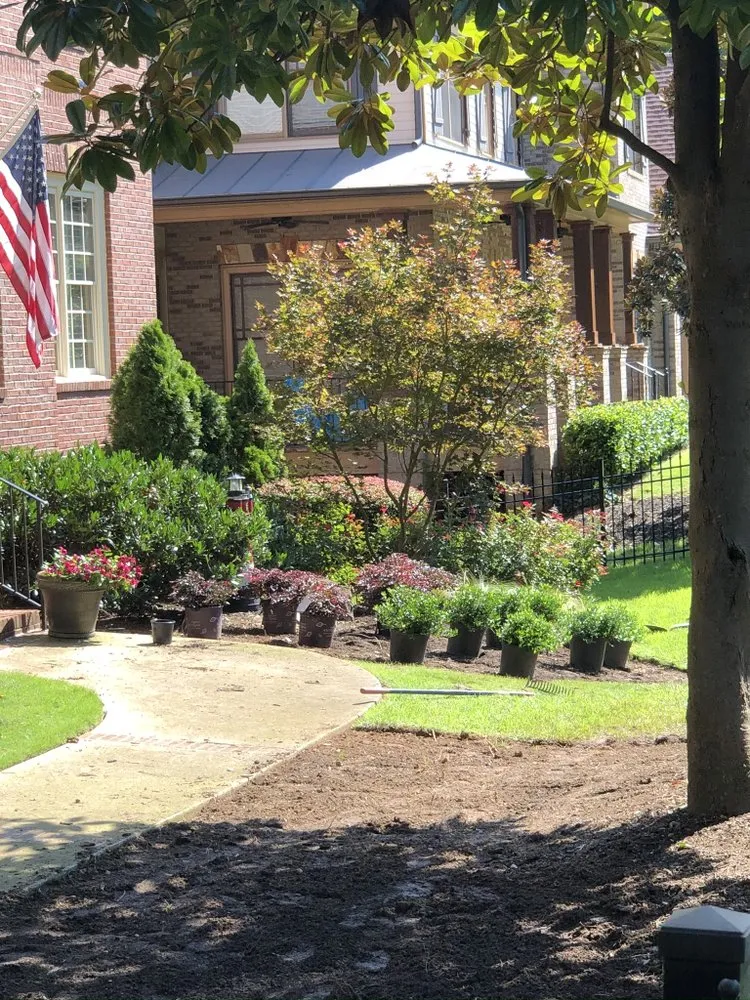 Custom lawn mowing service in Marietta, GA - Ashwood Landscape