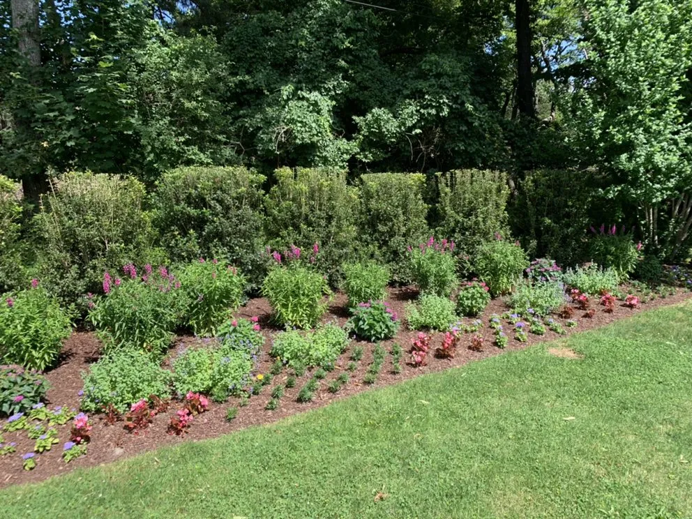 Expert garden landscaping experts serving Westhampton Beach, NY - Aspatuck Gardens