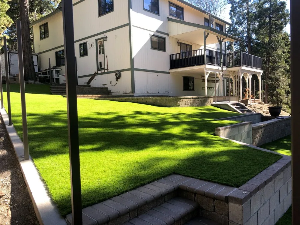 Professional garden landscaping in Lake Arrowhead, CA by Aspen Construction