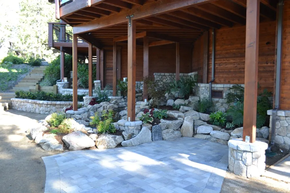 Custom landscape design in Lake Arrowhead, CA by Aspen Construction