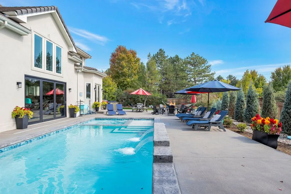 Local garden landscaping experts serving Centennial, CO - Aspen Falls Landscape and construction