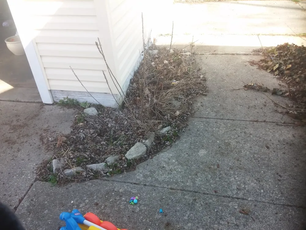 Top-rated yard maintenance near you in Dayton, OH by Asper Lawn and Landscape