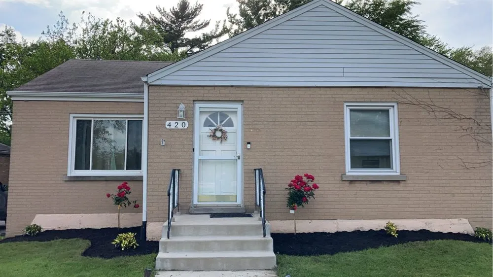 Top-rated lawn mowing service in North Aurora, IL - ASR Creative Flower Bed Specialist