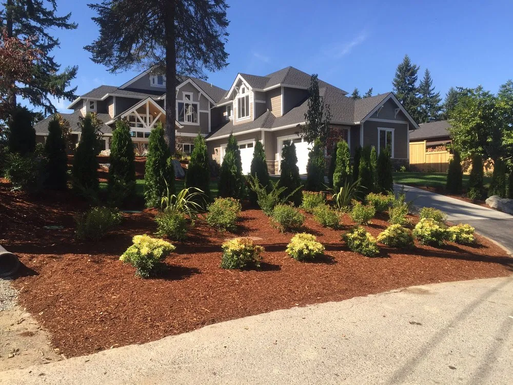 Custom lawn mowing service in Burien, WA by Associated Landscaping