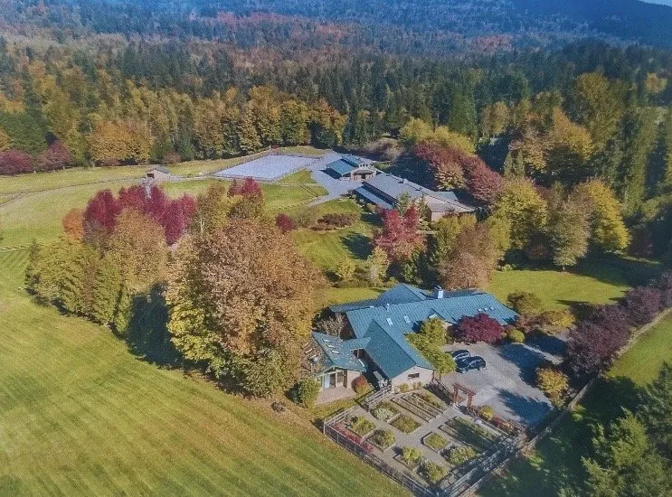 Expert lawn mowing service in Burien, WA - Associated Landscaping